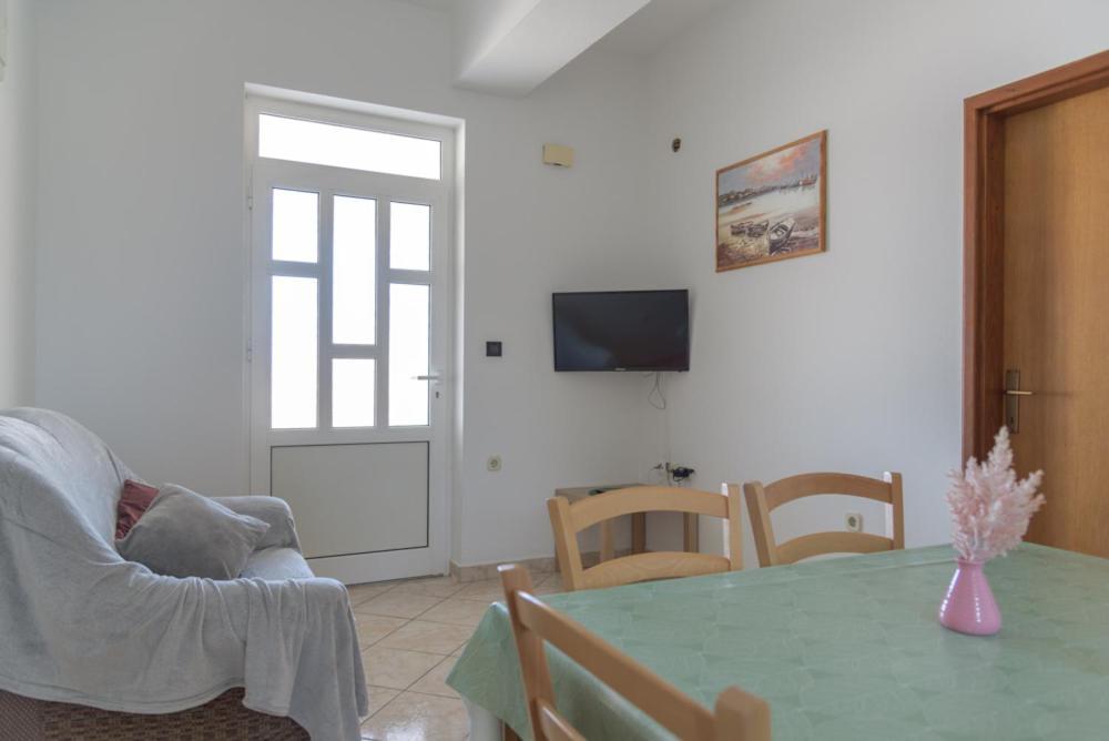 Rasin Apartments Pakoštane Eksteriør billede